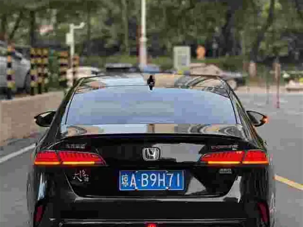 Honda Inspire — фото 8