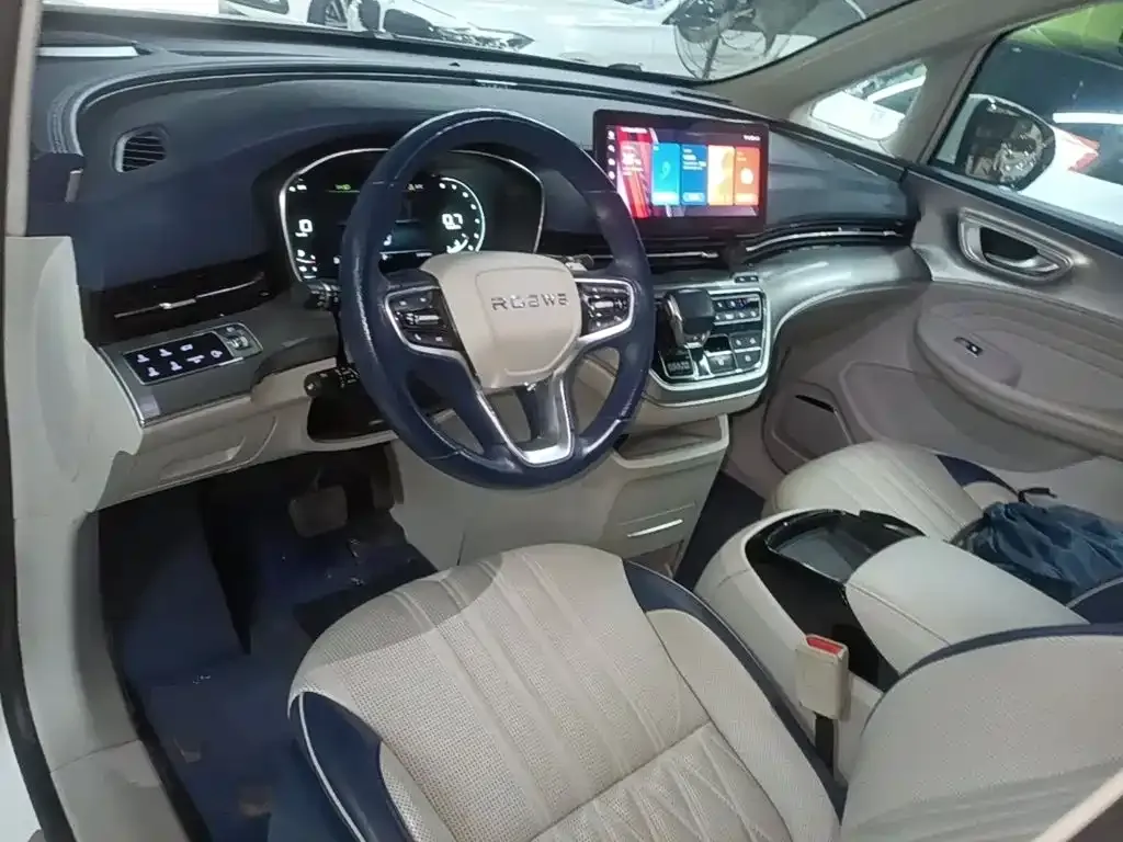 Roewe iMAX8 — фото 10