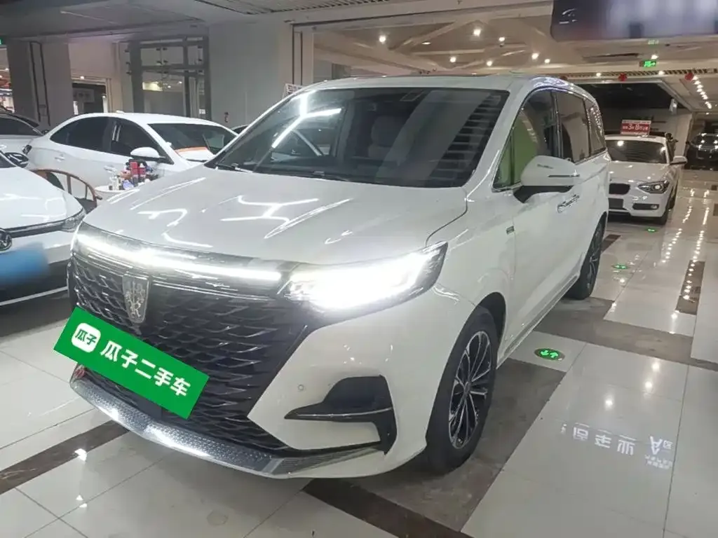 Roewe iMAX8 — фото 2
