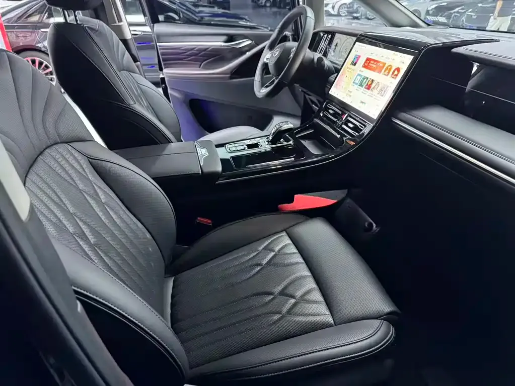 GAC Motor Trumpchi M8 — фото 7