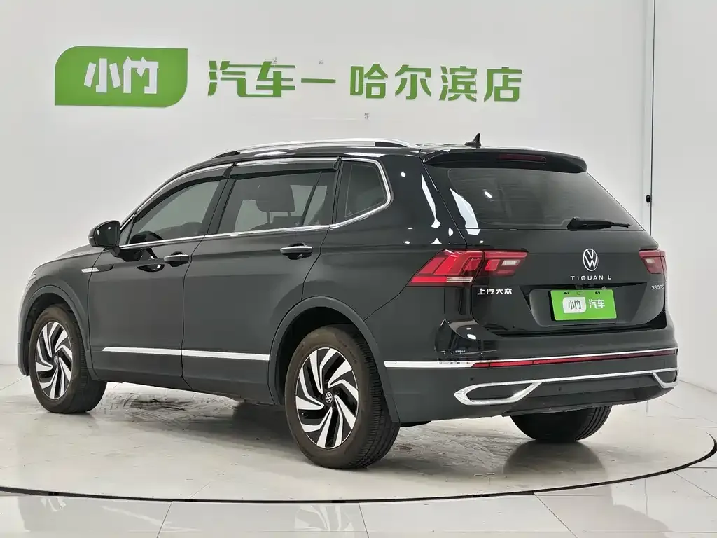 Volkswagen Tiguan L — фото 9