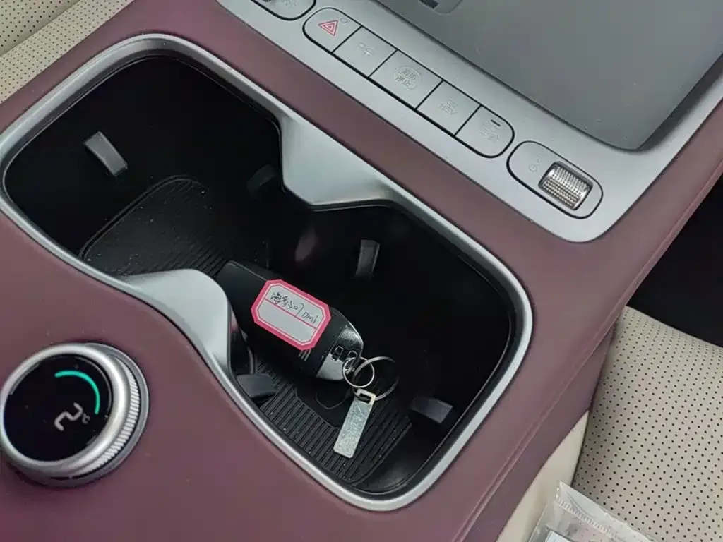 BYD Seal 07 DM-i — фото 6