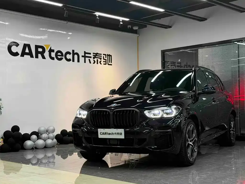 BMW X5 — фото 1