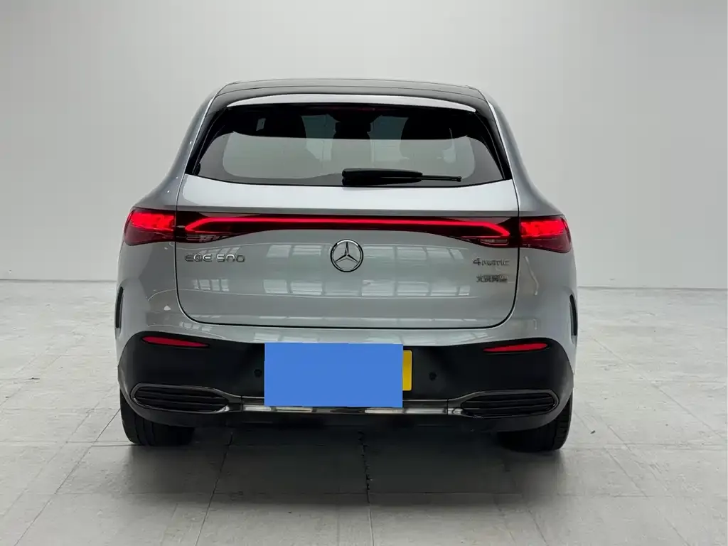 Mercedes-Benz EQE SUV — фото 5