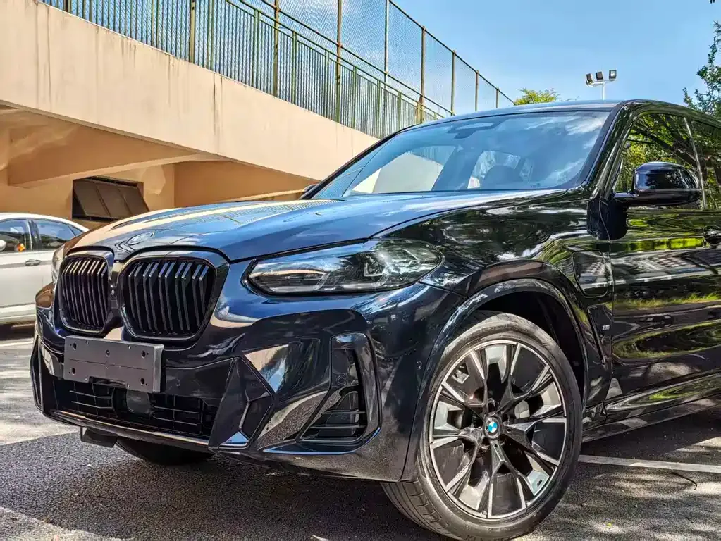 BMW iX3 — фото 9