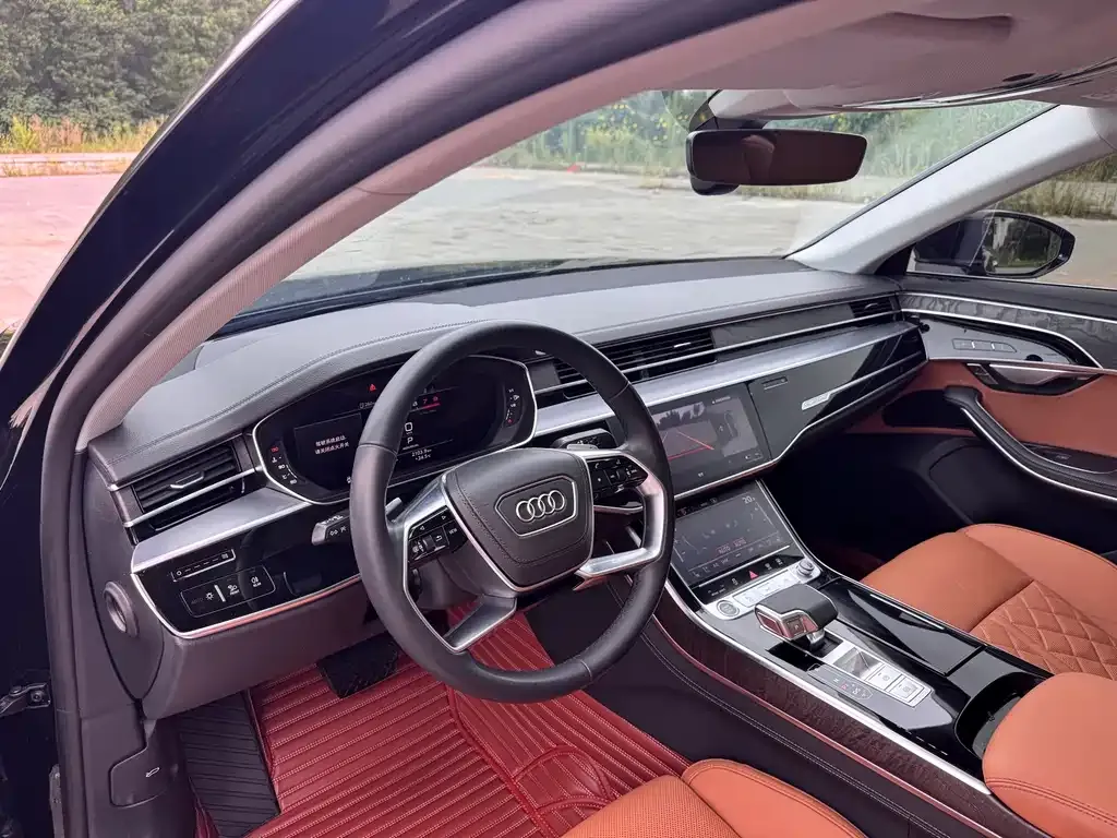 Audi A8 — фото 6
