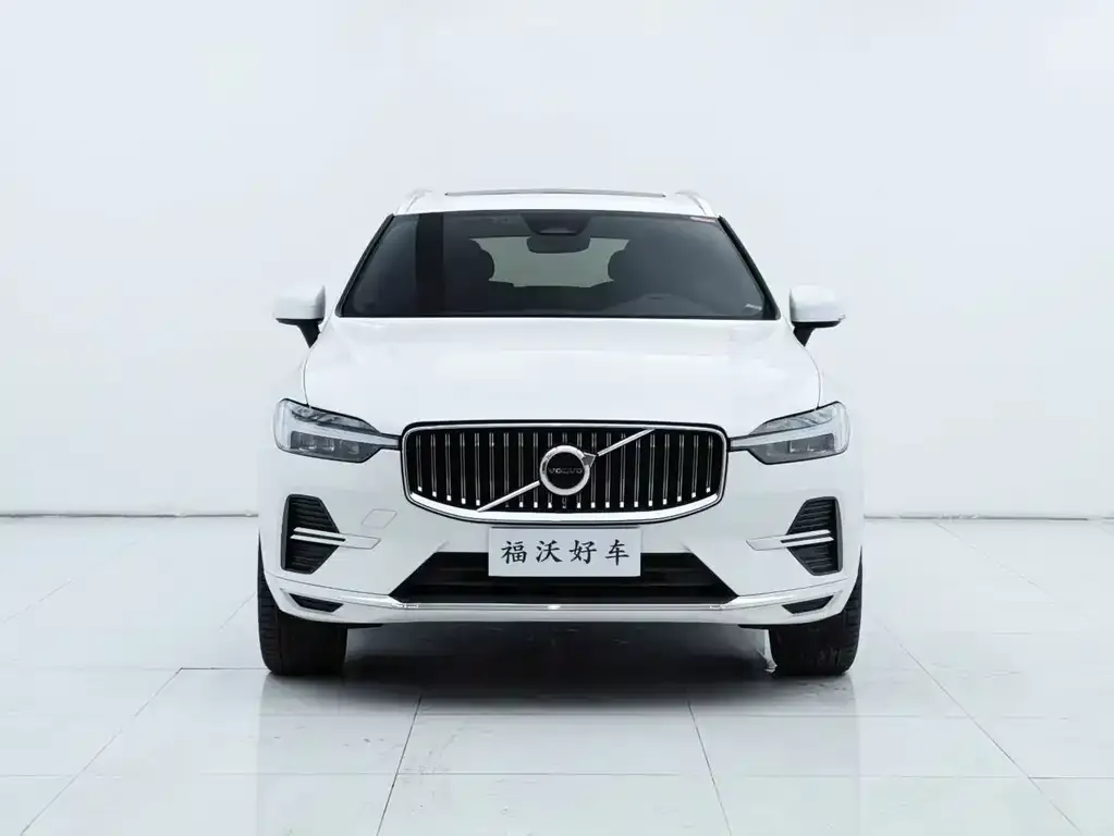 Volvo XC60 — фото 6