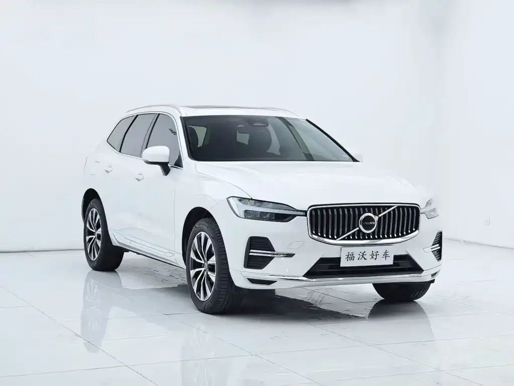 Volvo XC60 — фото 10