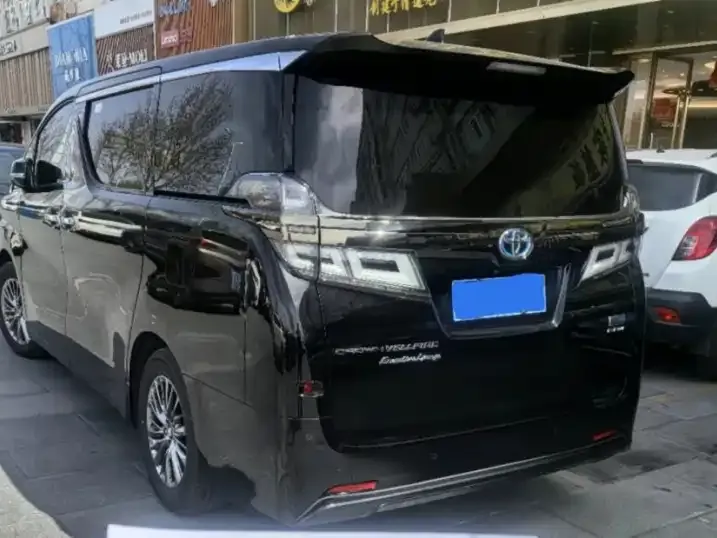 Toyota Vellfire — фото 7