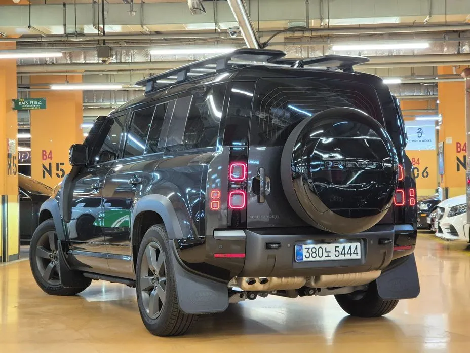 Land Rover Defender — фото 8