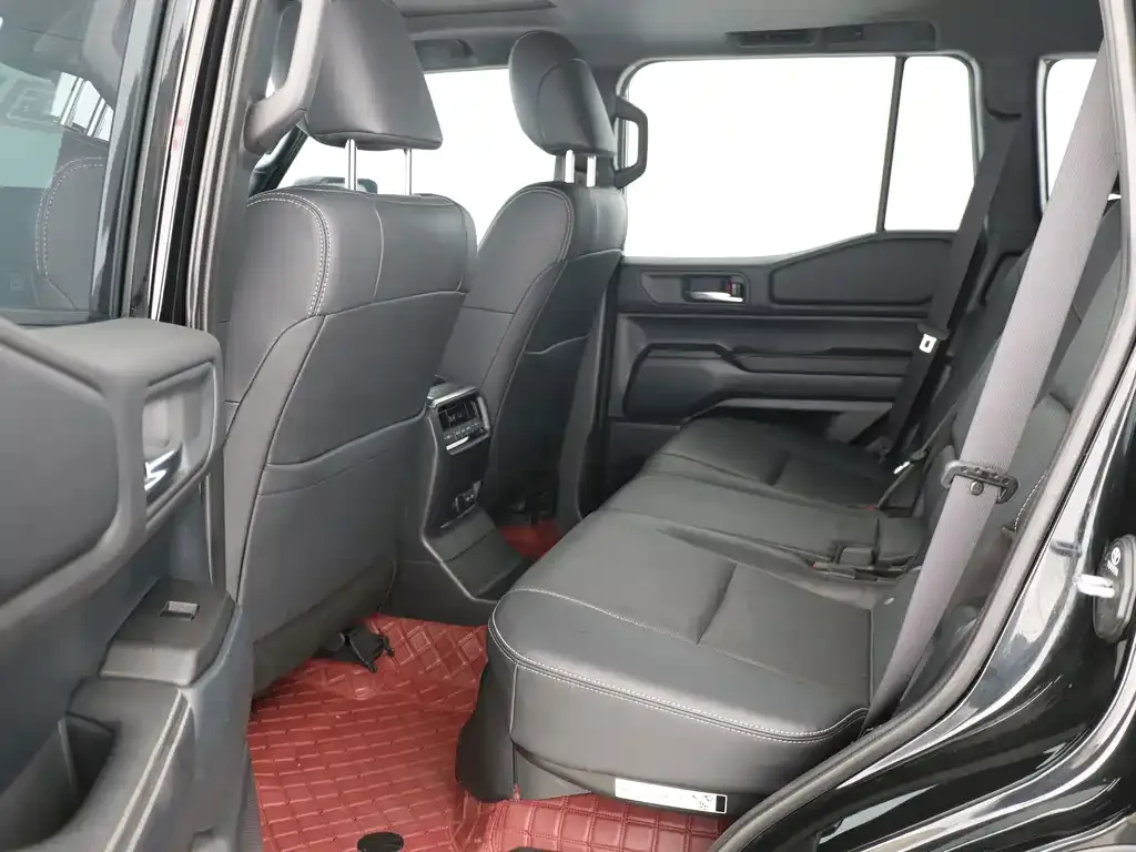 Toyota Prado — фото 10