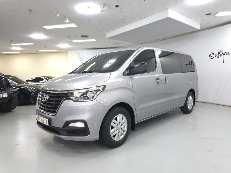 Hyundai Starex — фото 4