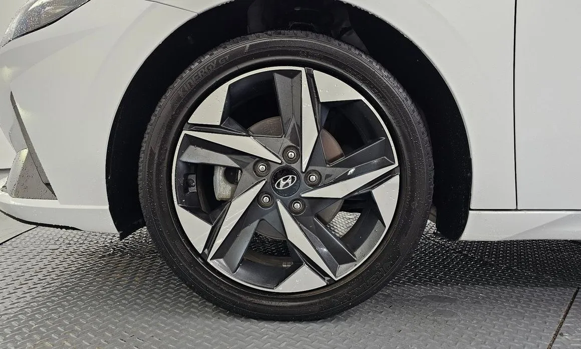 Hyundai AVANTE — фото 10