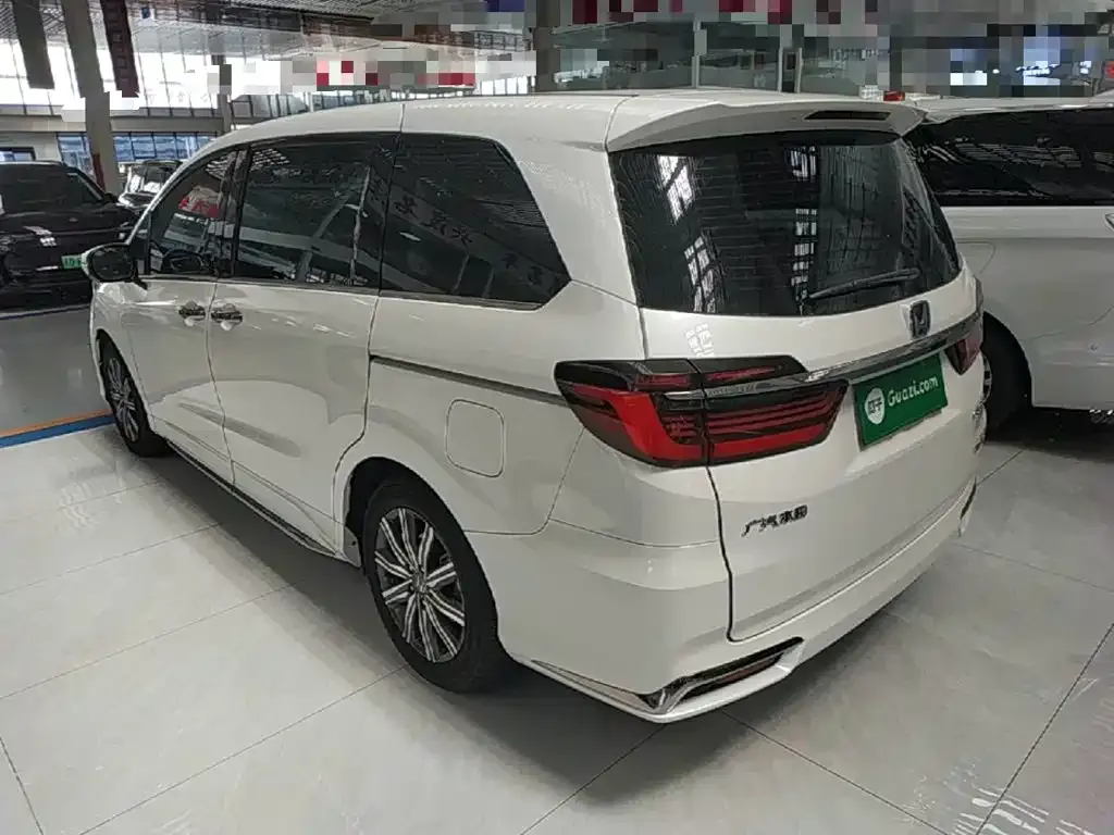 Honda Odyssey — фото 5