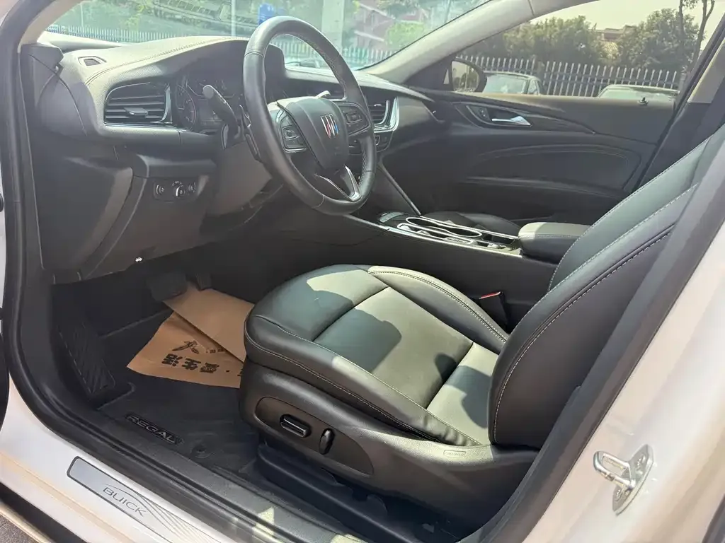 Buick Regal — фото 7