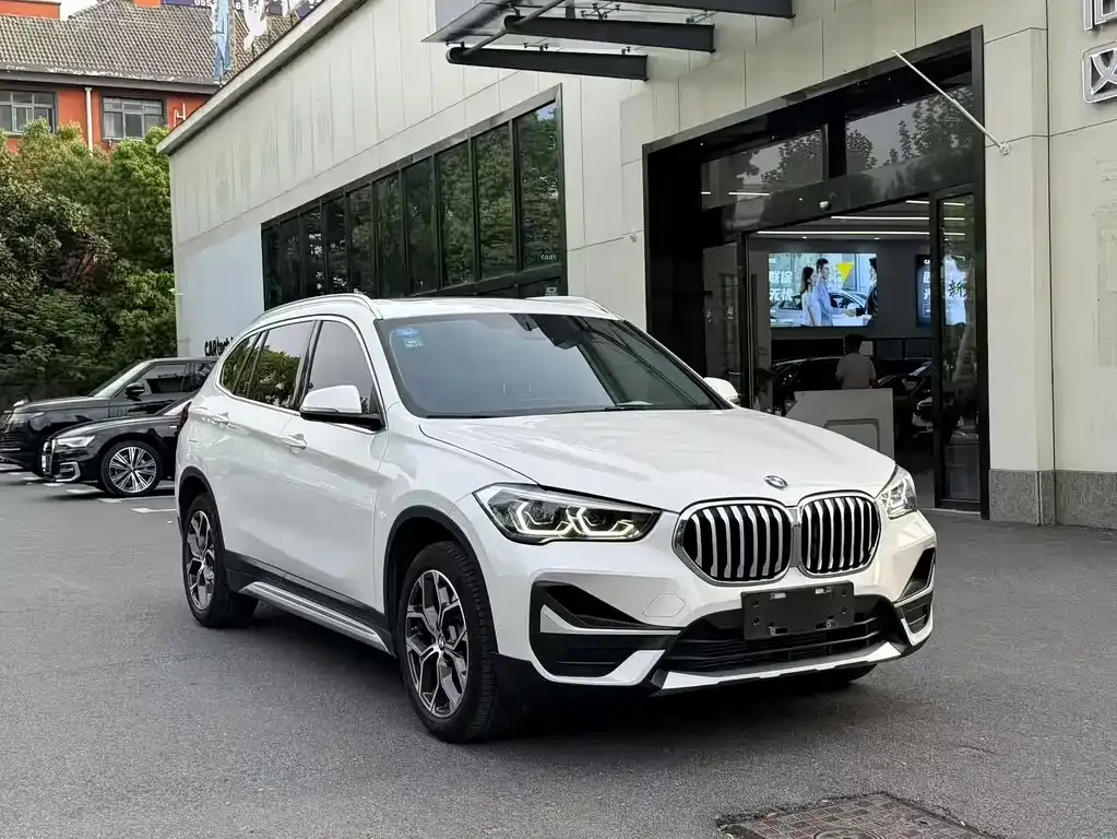 BMW X1 — фото 5