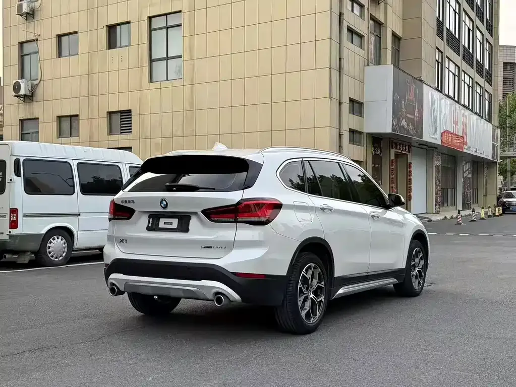BMW X1 — фото 2