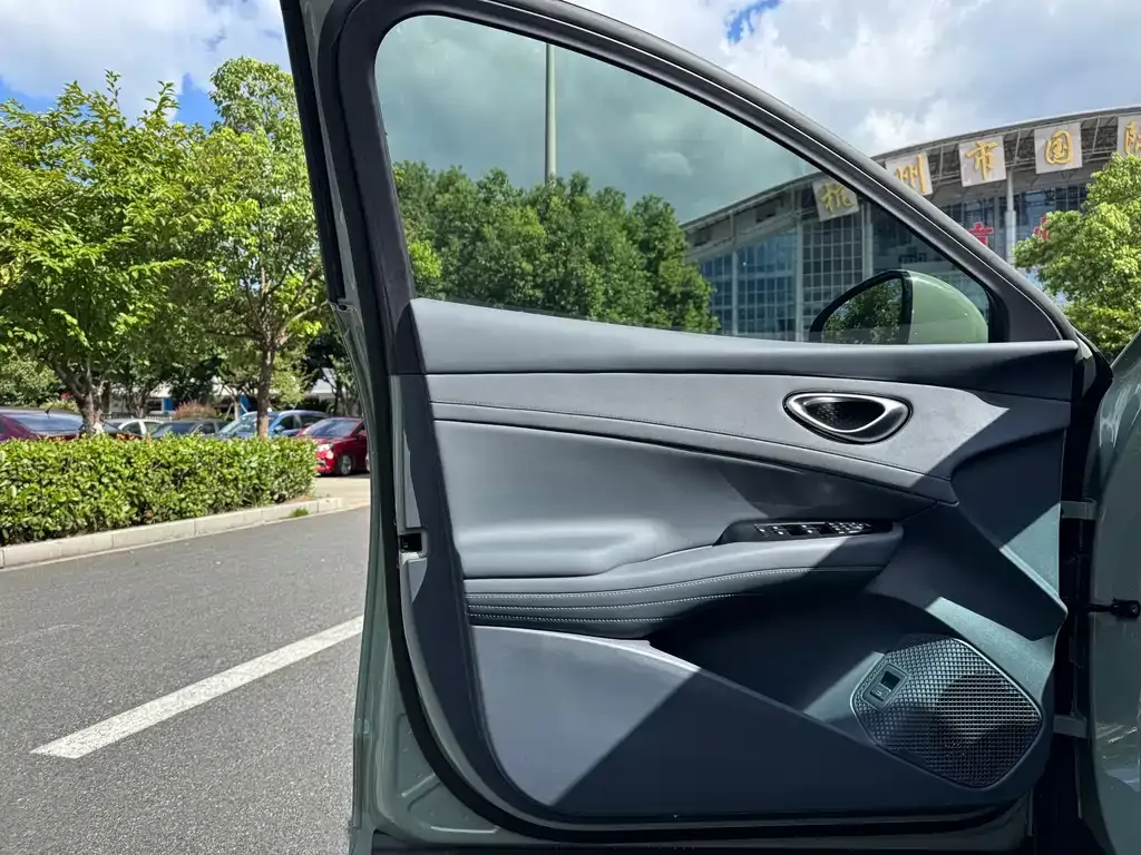 BYD Seal 06GT — фото 8