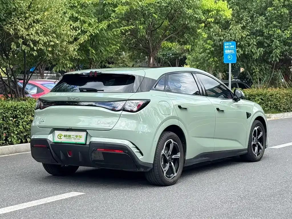 BYD Seal 06GT — фото 9