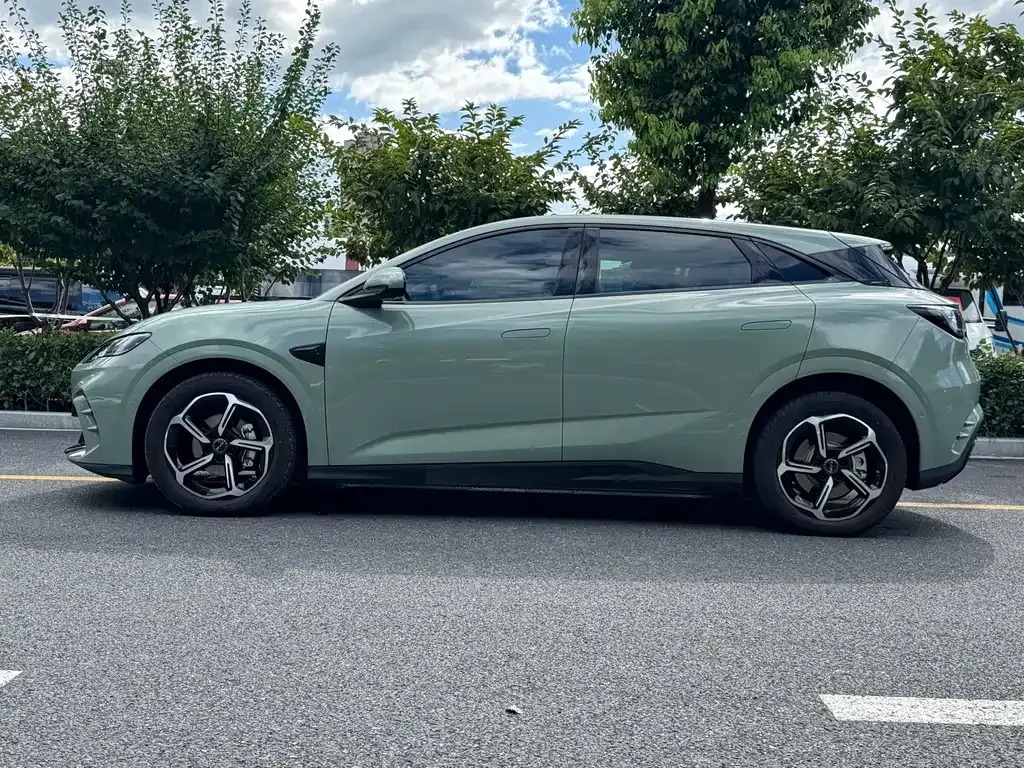 BYD Seal 06GT — фото 10