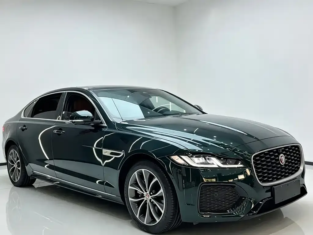 Jaguar XFL — фото 3