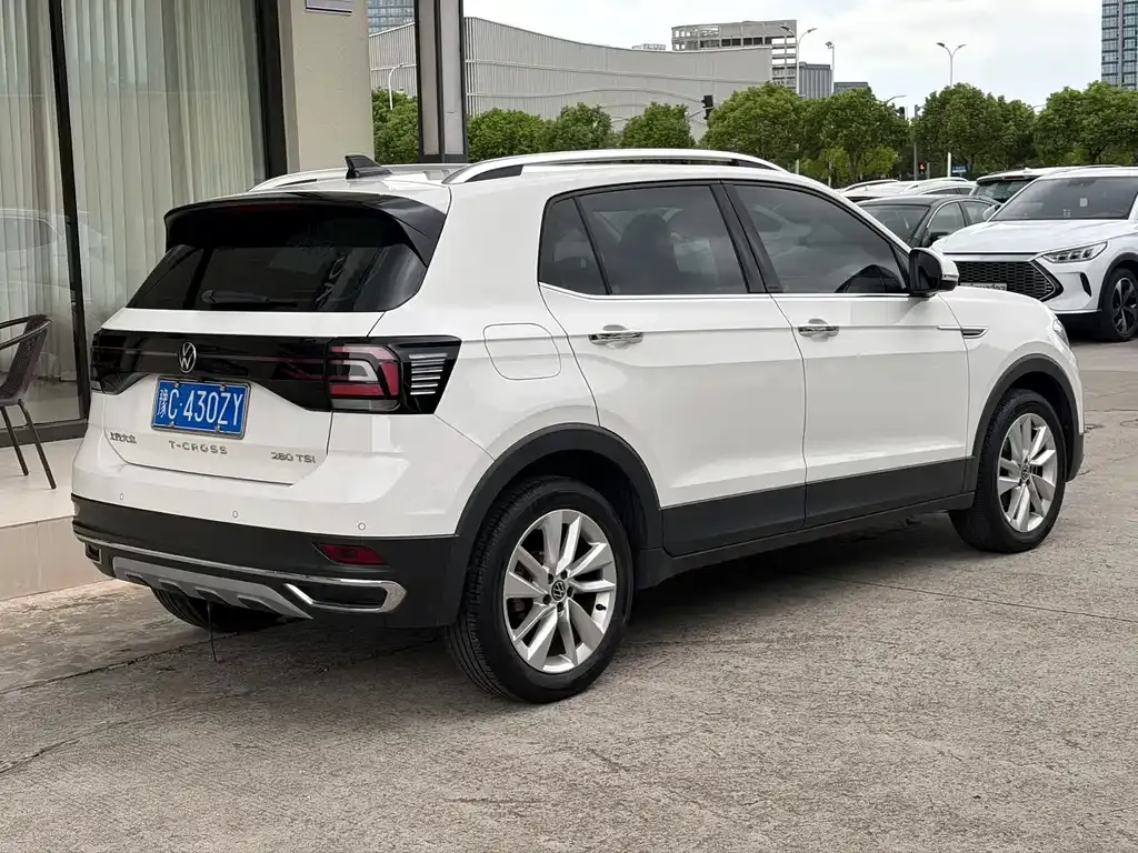 Volkswagen T-Cross — фото 7