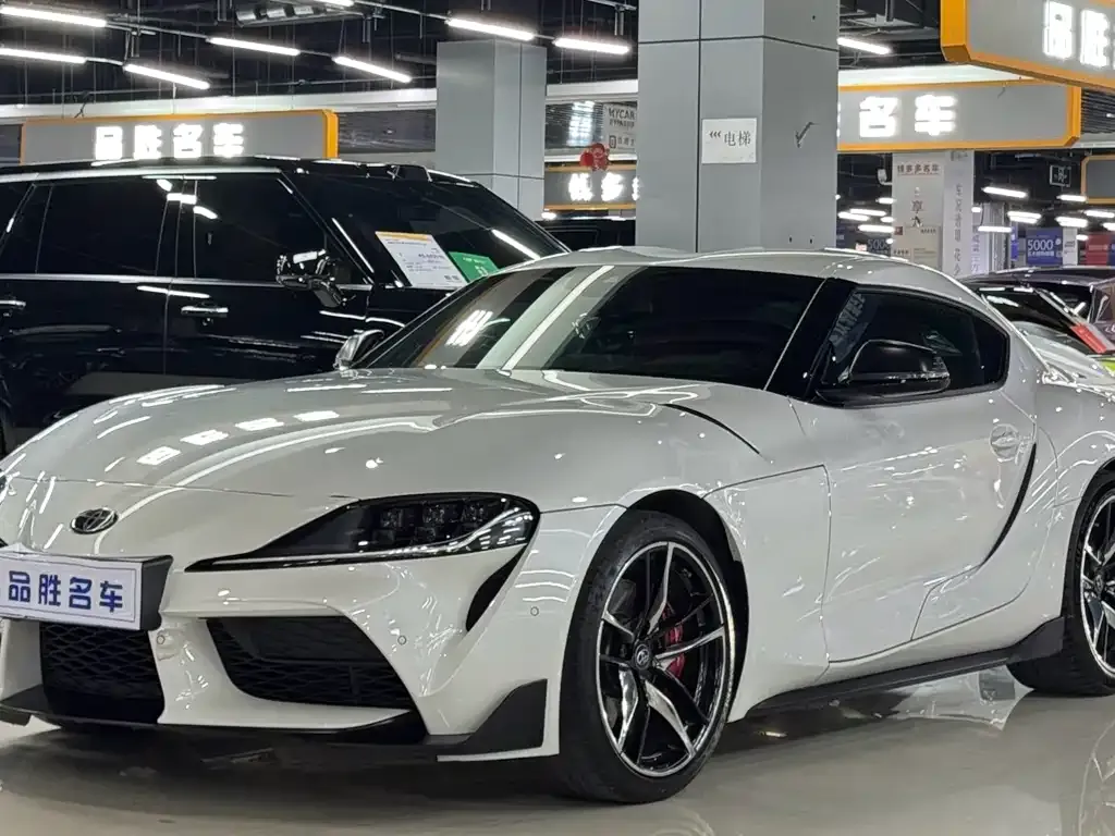Toyota Supra — фото 1
