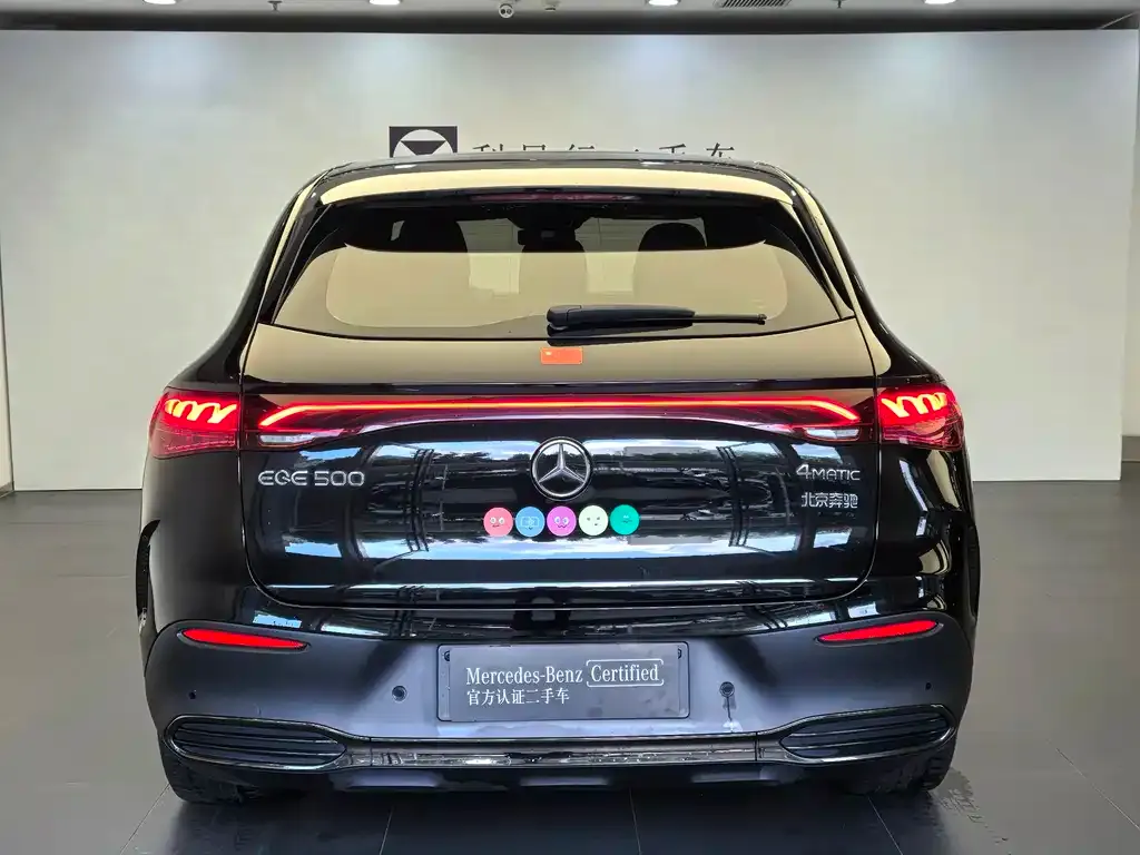 Mercedes-Benz EQE SUV — фото 6