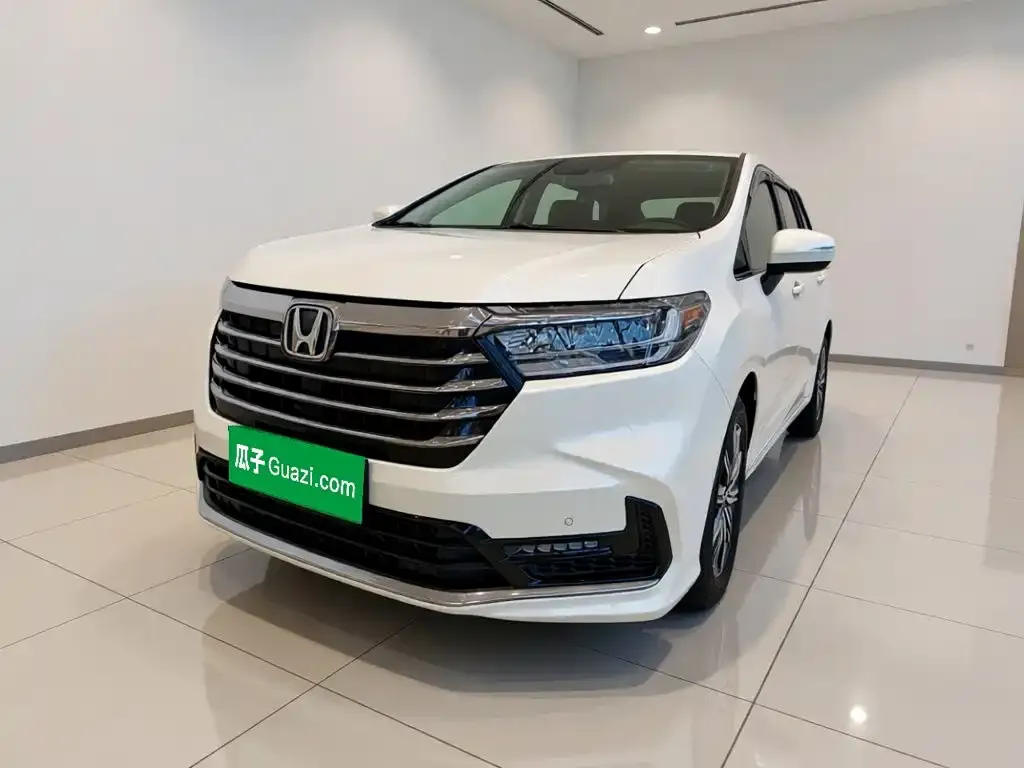 Honda Odyssey — фото 1