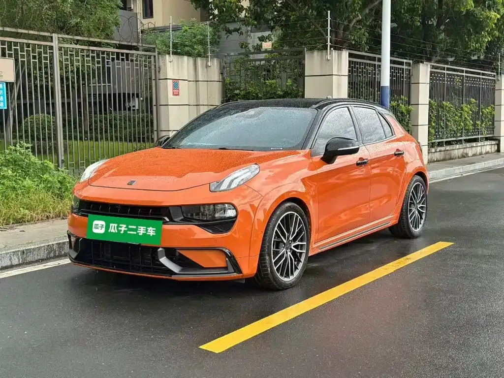 Lynk & Co 02 Hatchback — фото 10