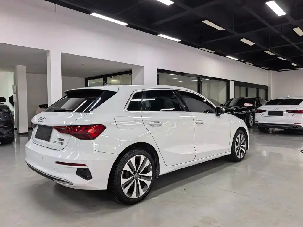 Audi A3 — фото 3
