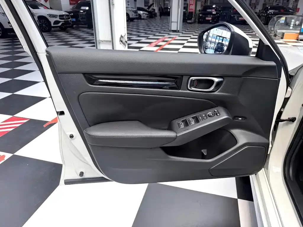 Honda Civic — фото 8