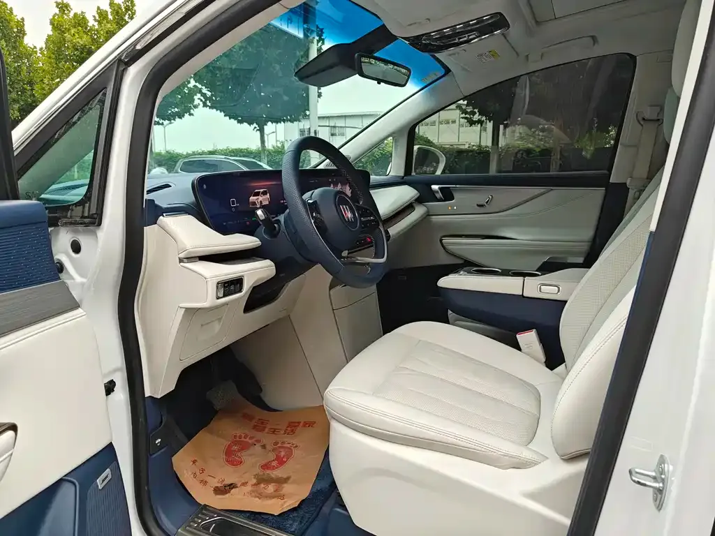 Buick GL8 Hybrid — фото 4