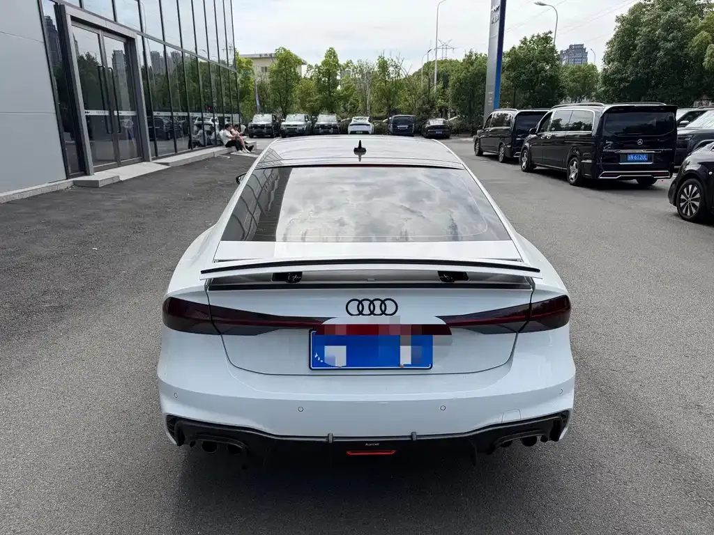 Audi A7 — фото 5