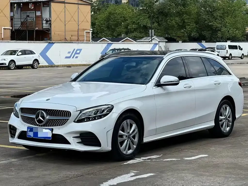 Mercedes-Benz C-Class (Import) — фото 1