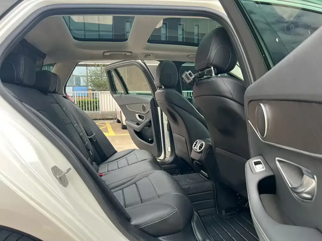 Mercedes-Benz C-Class (Import) — фото 2