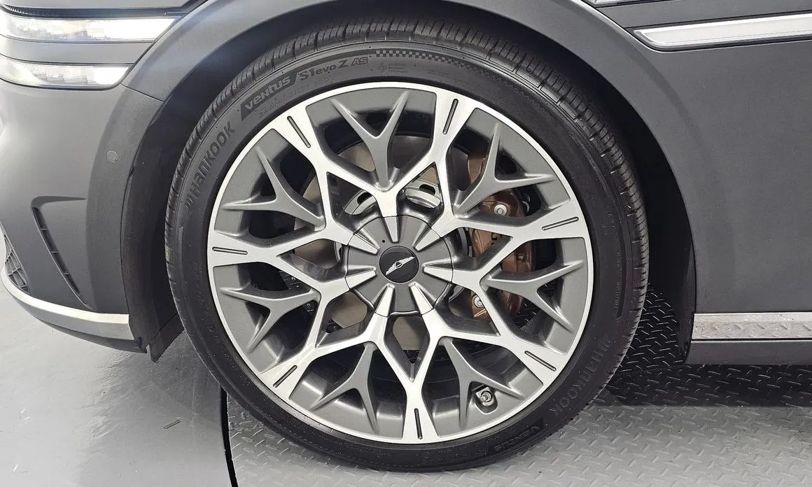 Genesis G90 — фото 10