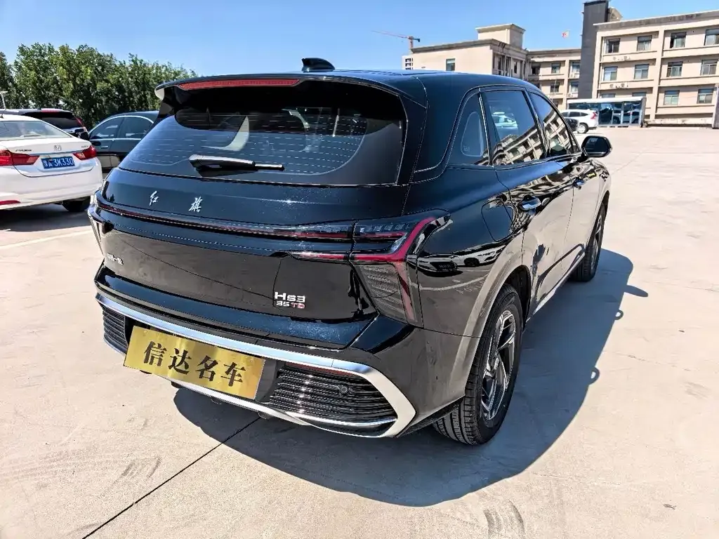 Hongqi HS3 — фото 8