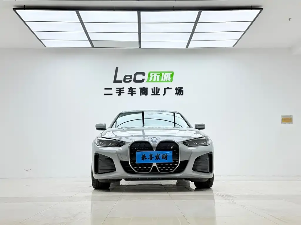 BMW i4 — фото 2