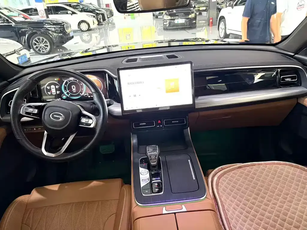 GAC Motor Trumpchi GS8 — фото 3