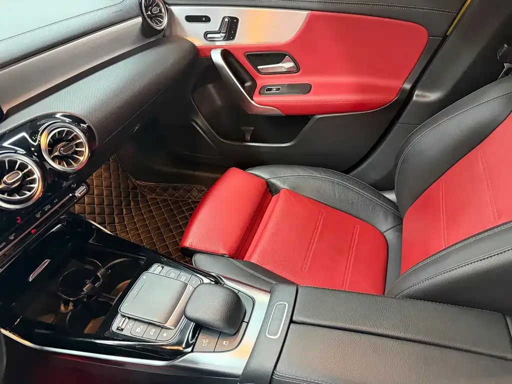 Mercedes-Benz A-Class AMG (Import) — фото 7