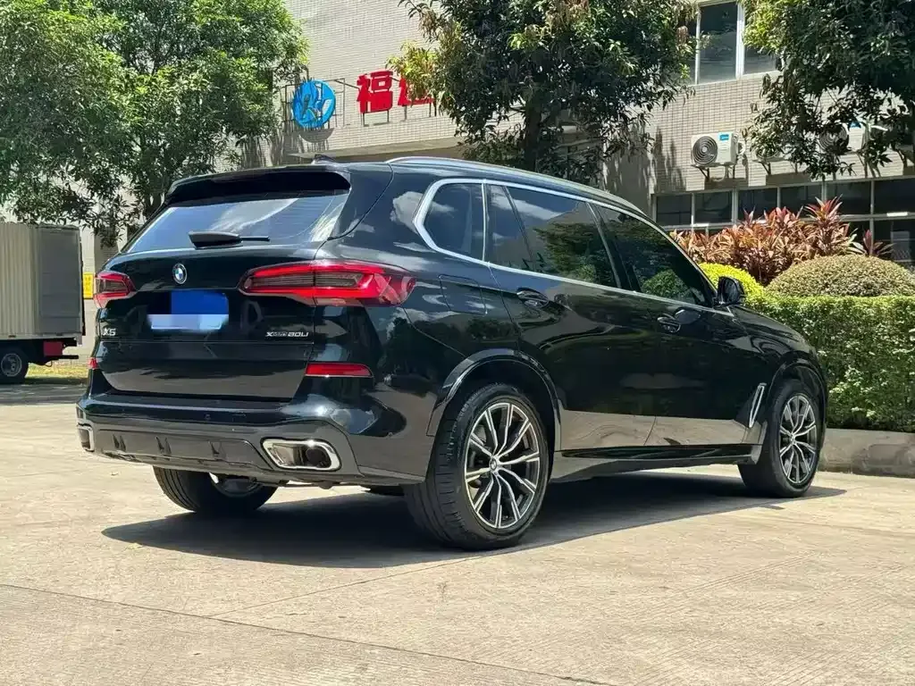 BMW X5 — фото 7