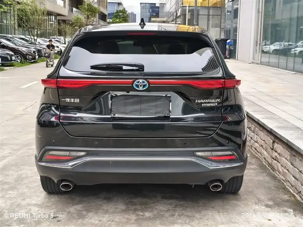 Toyota Harrier — фото 4
