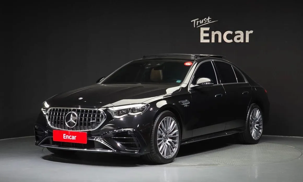Mercedes-Benz E-Class — фото 1
