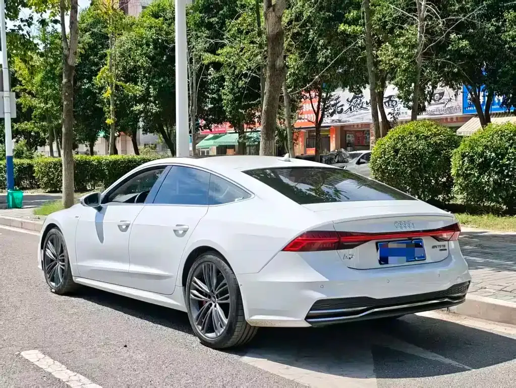 Audi A7 — фото 7