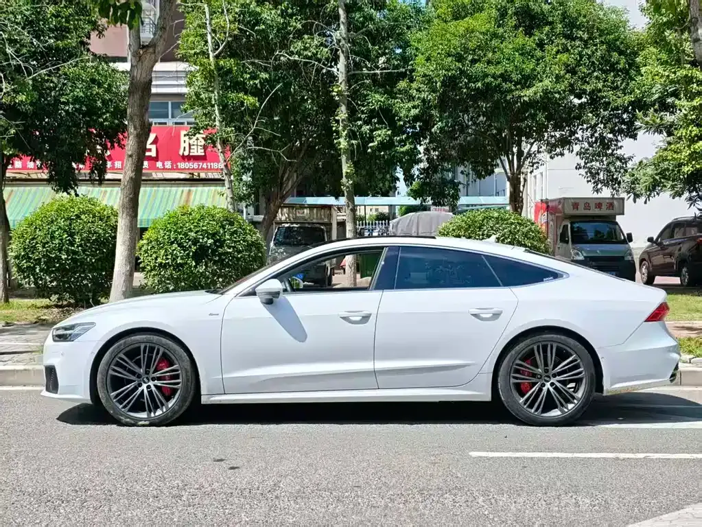 Audi A7 — фото 8