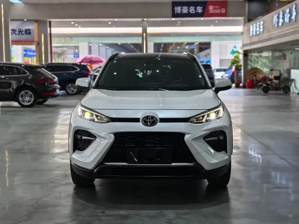 Toyota Wildlander — фото 3