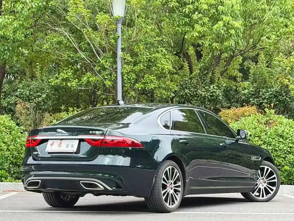 Jaguar XFL — фото 10