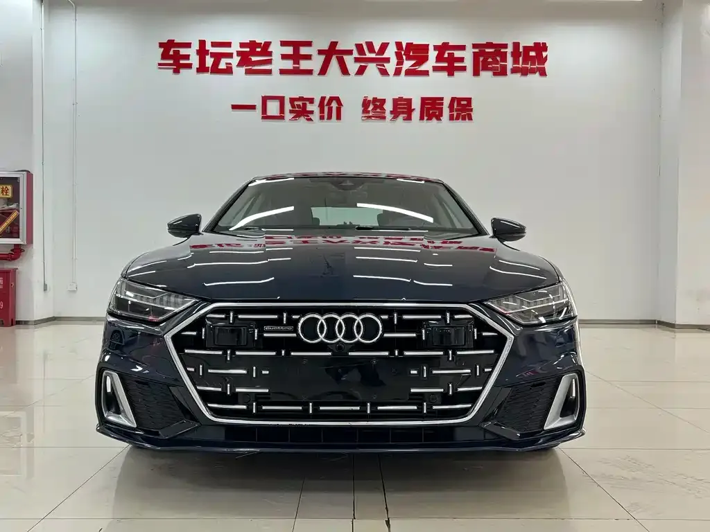 Audi A7L — фото 8