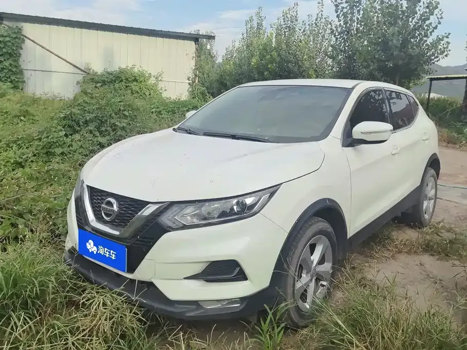 Nissan Qashqai — фото 1